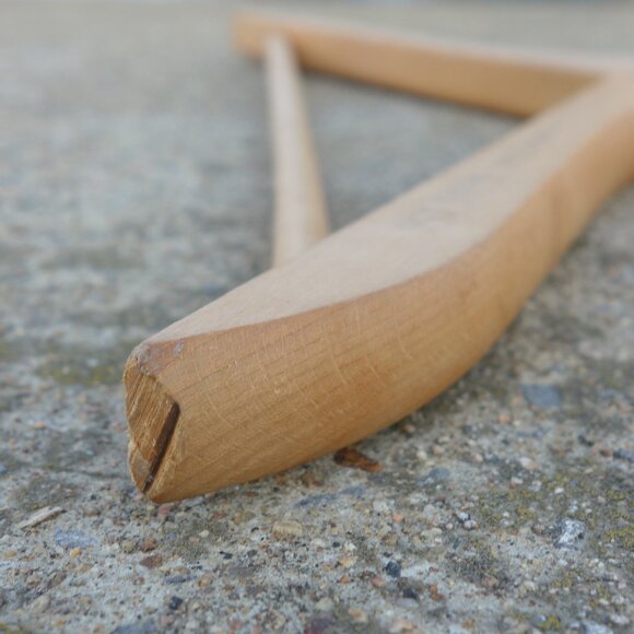 Vintage Ambassador Washington's 500 Room Downtown Hotel Wood Hanger - Picture 13 of 14